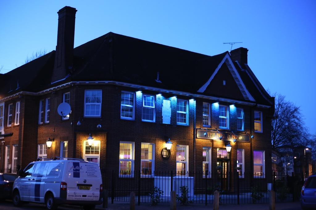 Hotel The Bull And Bush Kingston 2*