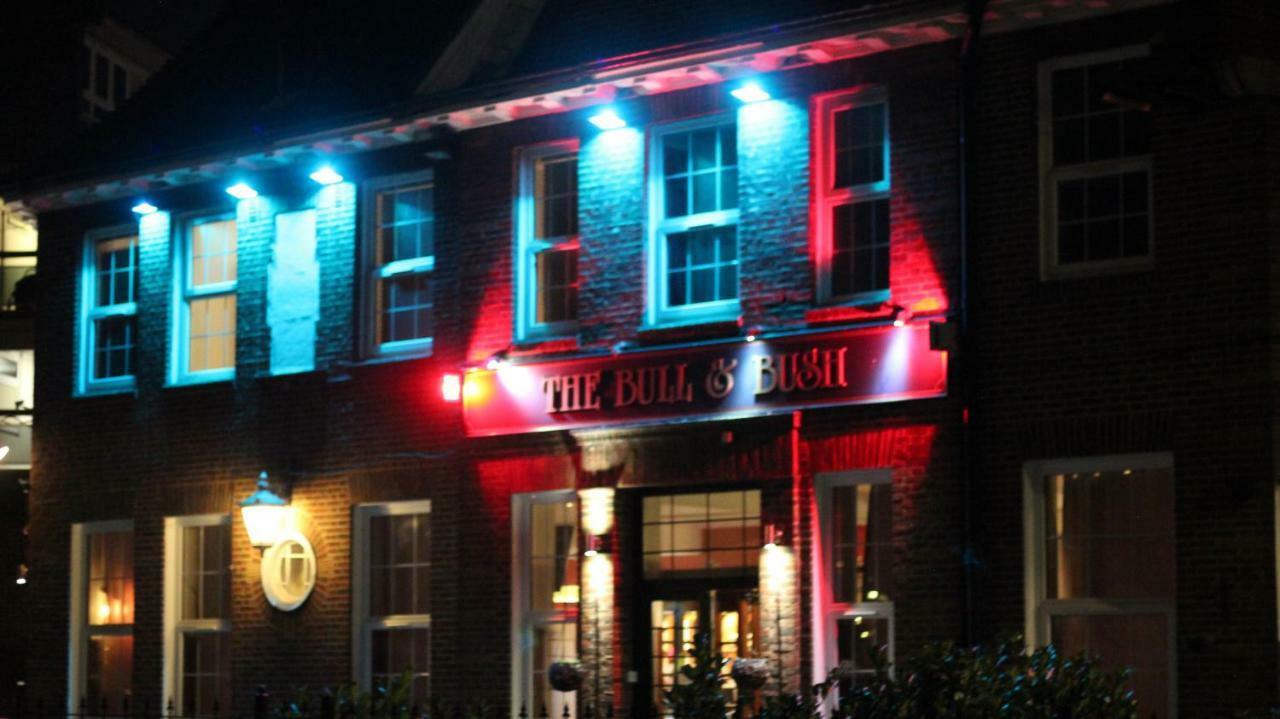 Hotel The Bull And Bush Kingston 2*